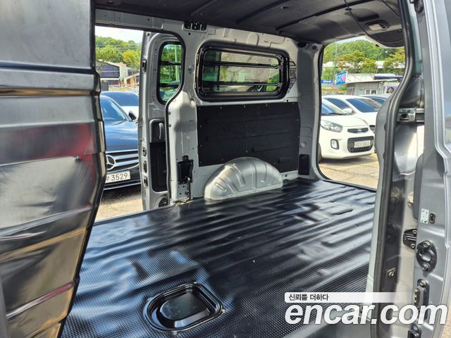 Hyundai Grand Starex Van 3-Seater Smart 2021 — фото 16