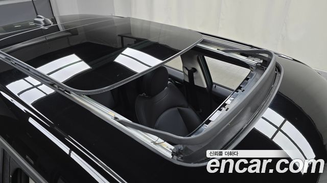 MINI Cooper 5-Door Classic Plus 3rd 2022 — фото 29