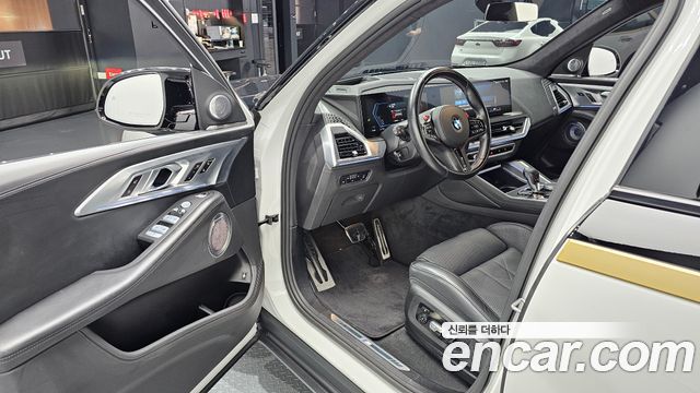 BMW XM (G09) 4.4 2023 — фото 10