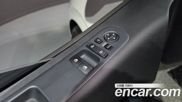 Hyundai Staria L3.5 Cargo 3-Seater Modern 2024 — фото 19