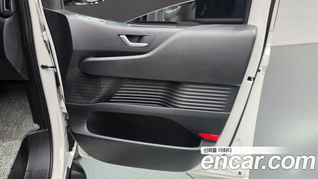 Hyundai Staria L3.5 Cargo 3-Seater Modern 2024 — фото 25