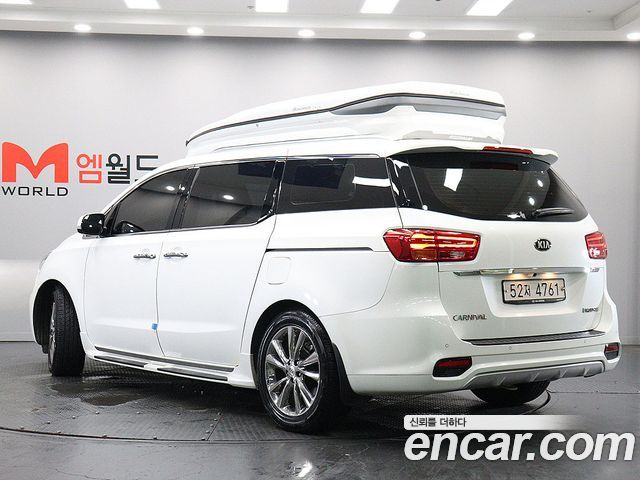Kia Carnival 7-Seater Limousine VIP 2019 — фото 4