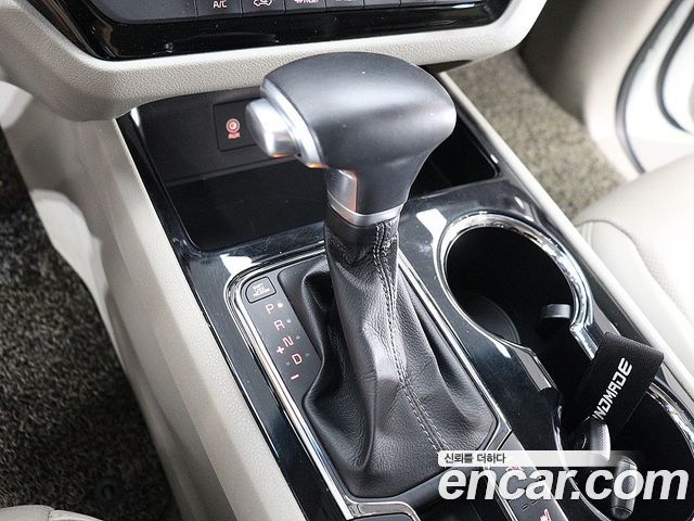 Kia Carnival 7-Seater Limousine VIP 2019 — фото 8