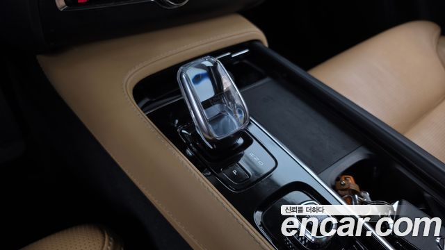 Volvo XC90 (II) T8 Inscription Hybird 2021 — фото 9