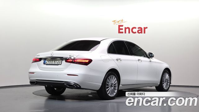 Mercedes-Benz E-Class (W213) E220d 4MATIC Exclusive 2021 — фото 2