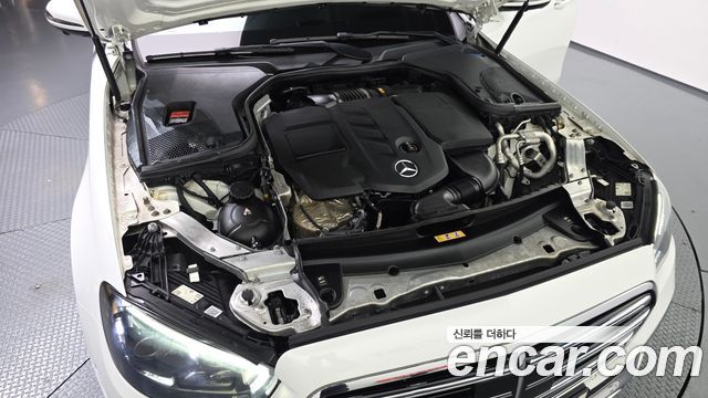 Mercedes-Benz E-Class (W213) E220d 4MATIC Exclusive 2021 — фото 6