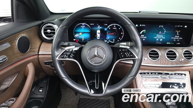Mercedes-Benz E-Class (W213) E220d 4MATIC Exclusive 2021 — фото 13