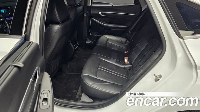 Hyundai Sonata The Edge (DN8) 1.6 Turbo Exclusive 2024 — фото 12