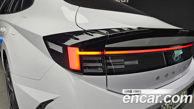 Hyundai Sonata The Edge (DN8) 1.6 Turbo Exclusive 2024 — фото 23
