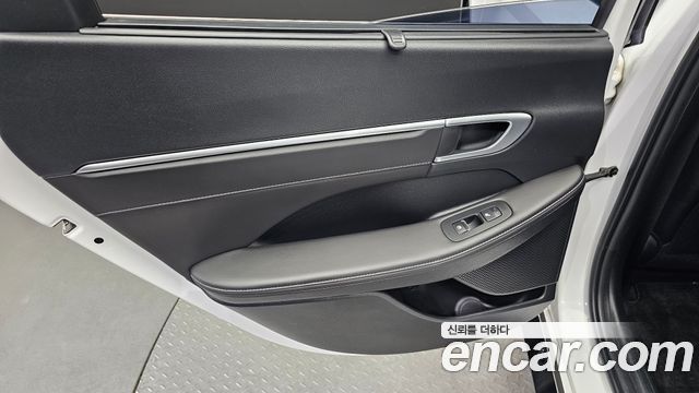 Hyundai Sonata The Edge (DN8) 1.6 Turbo Exclusive 2024 — фото 25