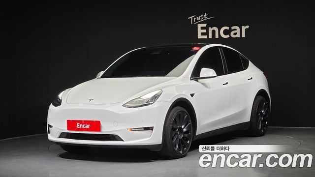 Tesla Model Y Long Range AWD 2022 — фото 1