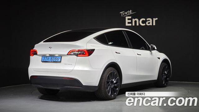 Tesla Model Y Long Range AWD 2022 — фото 2