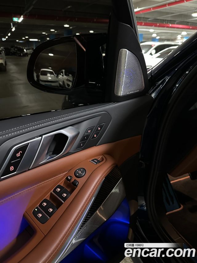 BMW X5 (G05) M60i First Edition 2024 — фото 6