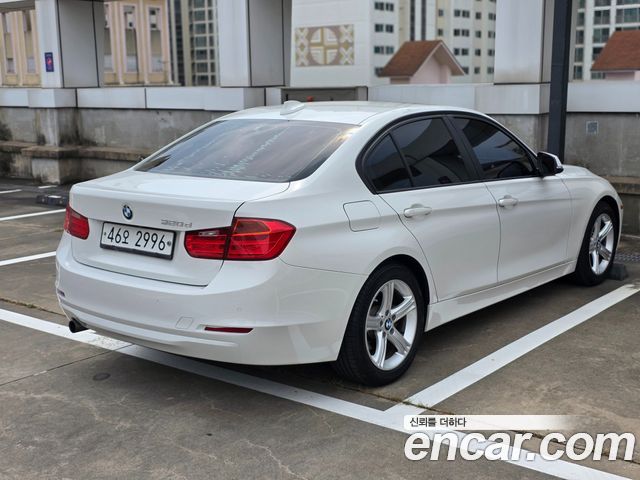 BMW 3 Series (F30) 320d 2015 — фото 4