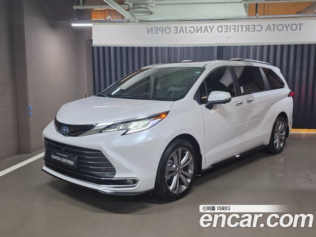Toyota Sienna (IV) 2.5 Hybrid 2WD 2025 — фото 1