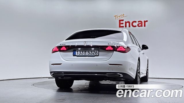 Mercedes-Benz E-Class (W214) E300 4MATIC Exclusive 2025 — фото 4