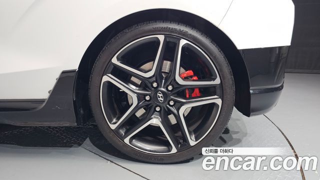 Hyundai Veloster (JS) 2.0 N 2022 — фото 21