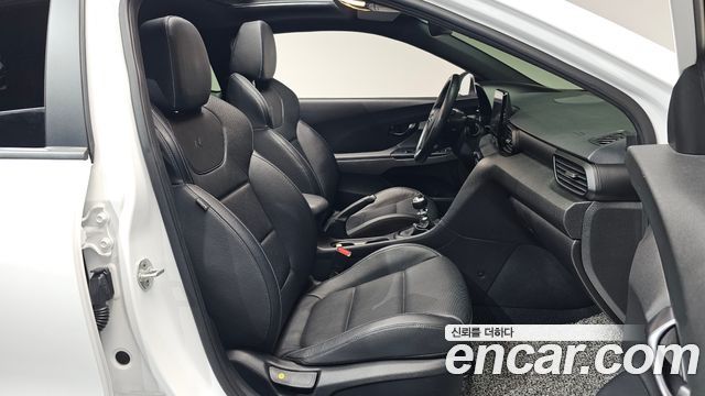 Hyundai Veloster (JS) 2.0 N 2022 — фото 26