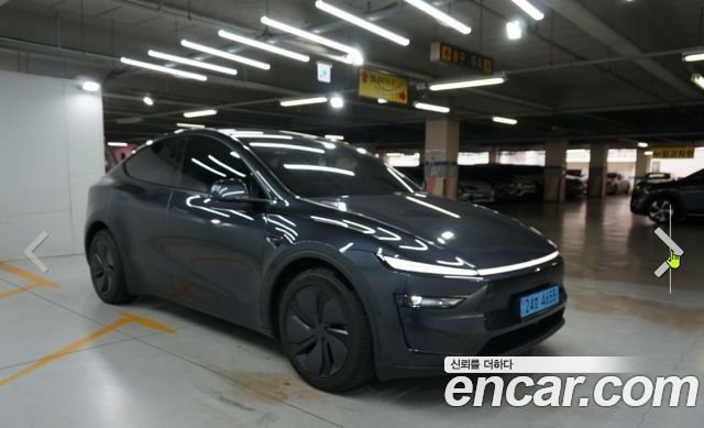 Tesla Model Y Long Range AWD 2025 — фото 3