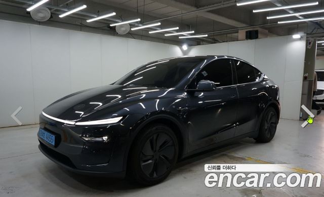 Tesla Model Y Long Range AWD 2025 — фото 4