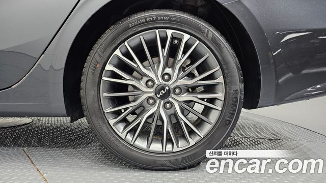 Kia K3 (II) 1.6 Prestige 2024 — фото 21