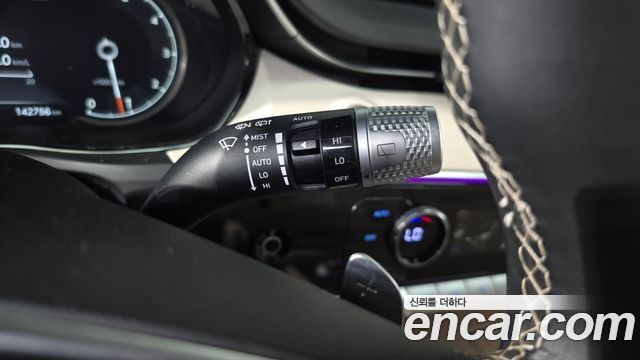 Genesis GV70 2.2 Diesel AWD 2021 — фото 19