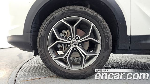 KG Mobility (SsangYong) Beautiful Korando Gasoline 1.5 2WD C5 Plus 2021 — фото 5