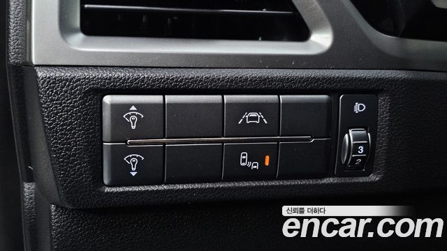 KG Mobility (SsangYong) Beautiful Korando Gasoline 1.5 2WD C5 Plus 2021 — фото 13