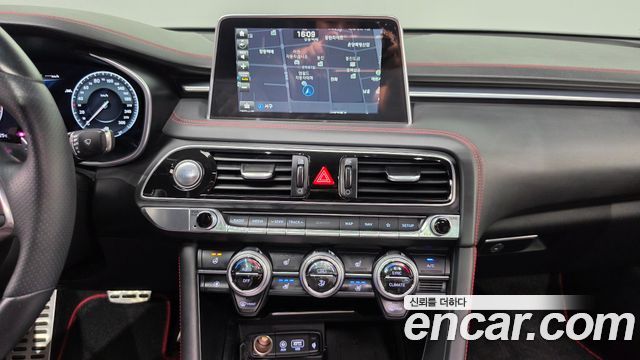 Genesis G70 3.3T Sport AWD Prestige 2019 — фото 12