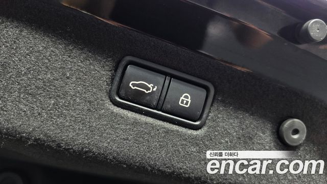 Genesis G70 3.3T Sport AWD Prestige 2019 — фото 15