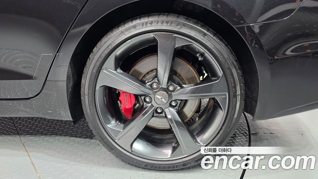 Genesis G70 3.3T Sport AWD Prestige 2019 — фото 21