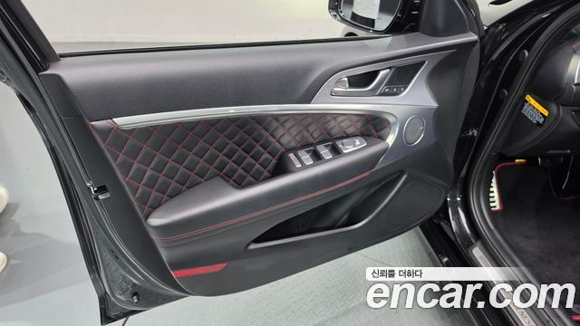 Genesis G70 3.3T Sport AWD Prestige 2019 — фото 24