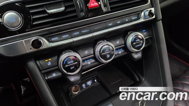 Genesis G70 3.3T Sport AWD Prestige 2019 — фото 29