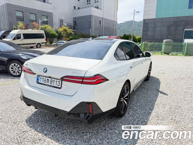 BMW 5 Series (G60) 530i xDrive M Sport 2026 — фото 5