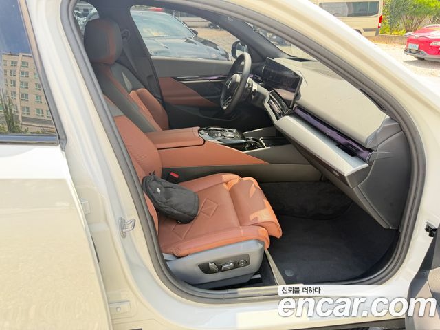 BMW 5 Series (G60) 530i xDrive M Sport 2026 — фото 22