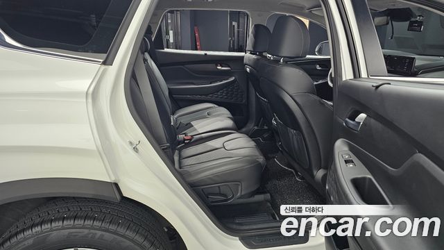 Hyundai Santa Fe Gasoline 2.5T 2WD Prestige 2022 — фото 11