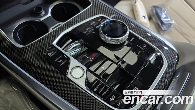 BMW X7 (G07) xDrive 40i M Sport 6STR 2025 — фото 9