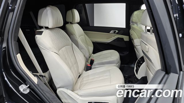BMW X7 (G07) xDrive 40i M Sport 6STR 2025 — фото 15