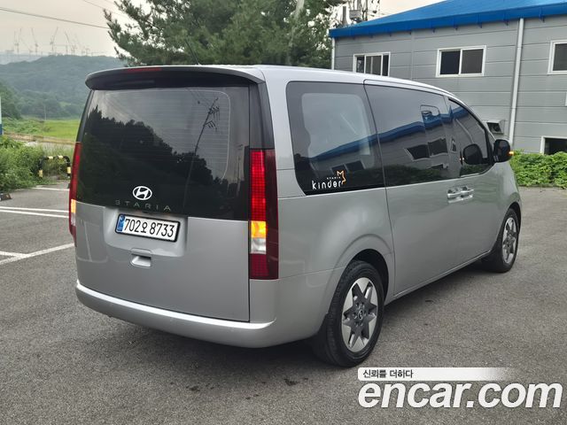Hyundai Staria Tourer 11-Seater Modern 2025 — фото 2