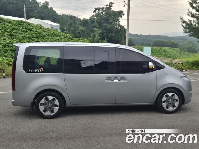 Hyundai Staria Tourer 11-Seater Modern 2025 — фото 5