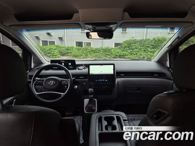 Hyundai Staria Tourer 11-Seater Modern 2025 — фото 7