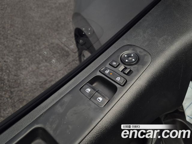 Hyundai Staria Tourer 11-Seater Modern 2025 — фото 16