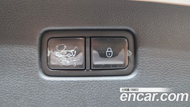 Genesis GV70 2.5T Gasoline 2WD 2023 — фото 17