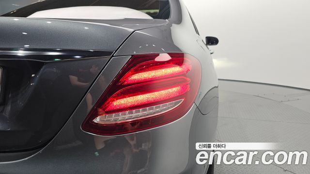 Mercedes-Benz E-Class (W213) E200 Avantgarde 2017 — фото 23