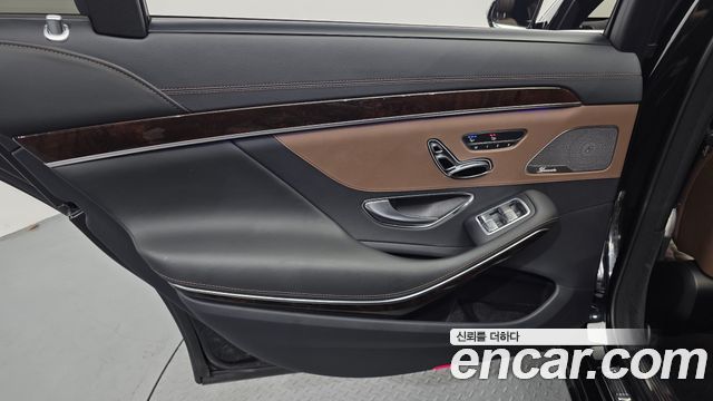 Mercedes-Benz S-Class (W222) S560L 4MATIC 2019 — фото 25