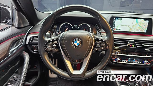 BMW 5 Series (G30) 530i xDrive M Sport Package Plus 2017 — фото 12