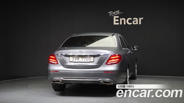 Mercedes-Benz E-Class (W213) E200 Avantgarde 2018 — фото 4