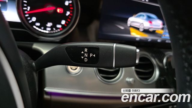 Mercedes-Benz E-Class (W213) E200 Avantgarde 2018 — фото 9