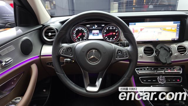 Mercedes-Benz E-Class (W213) E200 Avantgarde 2018 — фото 12