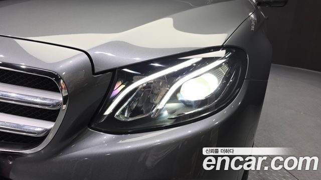 Mercedes-Benz E-Class (W213) E200 Avantgarde 2018 — фото 22